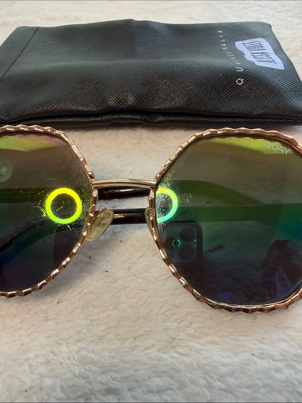 Quay Australia Breeze In Gold Metal Rounded Designer Sunglasses